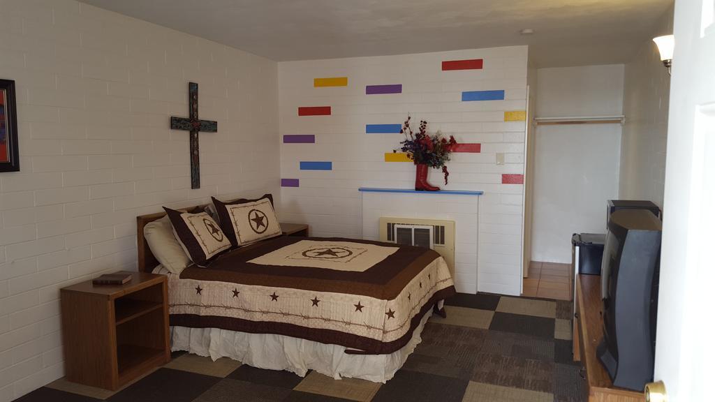 Sportsman Inn - Scottsbluff สก็อตส์บลัฟฟ์ ภายนอก รูปภาพ