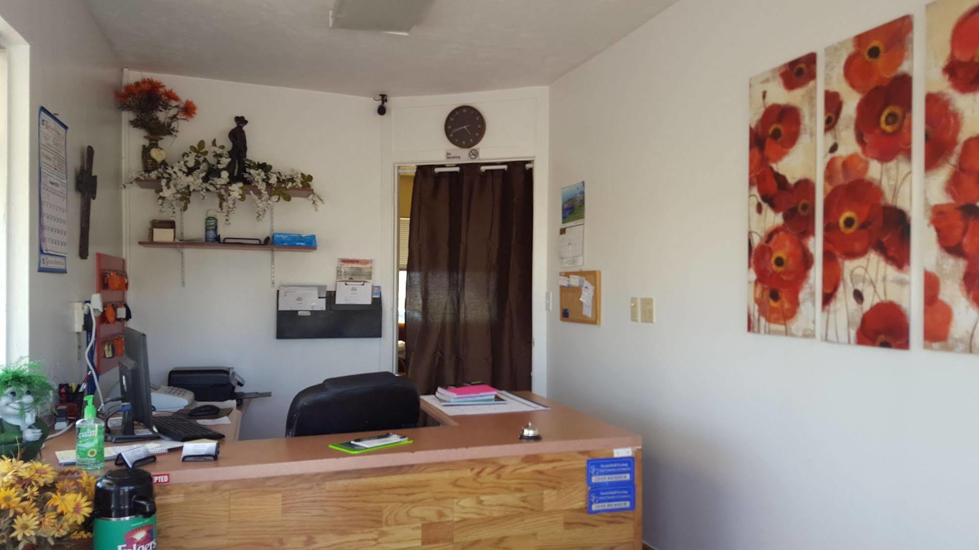 Sportsman Inn - Scottsbluff สก็อตส์บลัฟฟ์ ภายนอก รูปภาพ